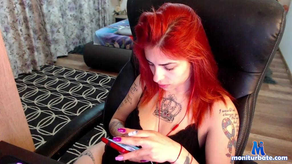loveme4ever24 Camsoda performer big-tits curvy brunette feet fetish toys shaved-pussy petite lovense nature