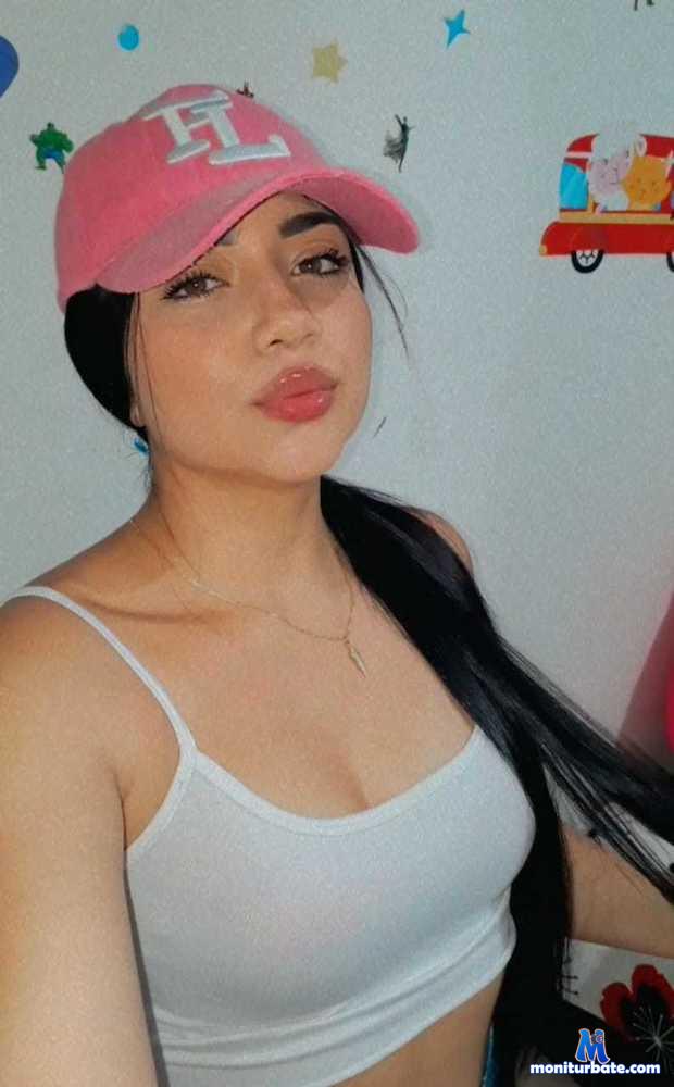 mia-towers1 camsoda livecam performer profile