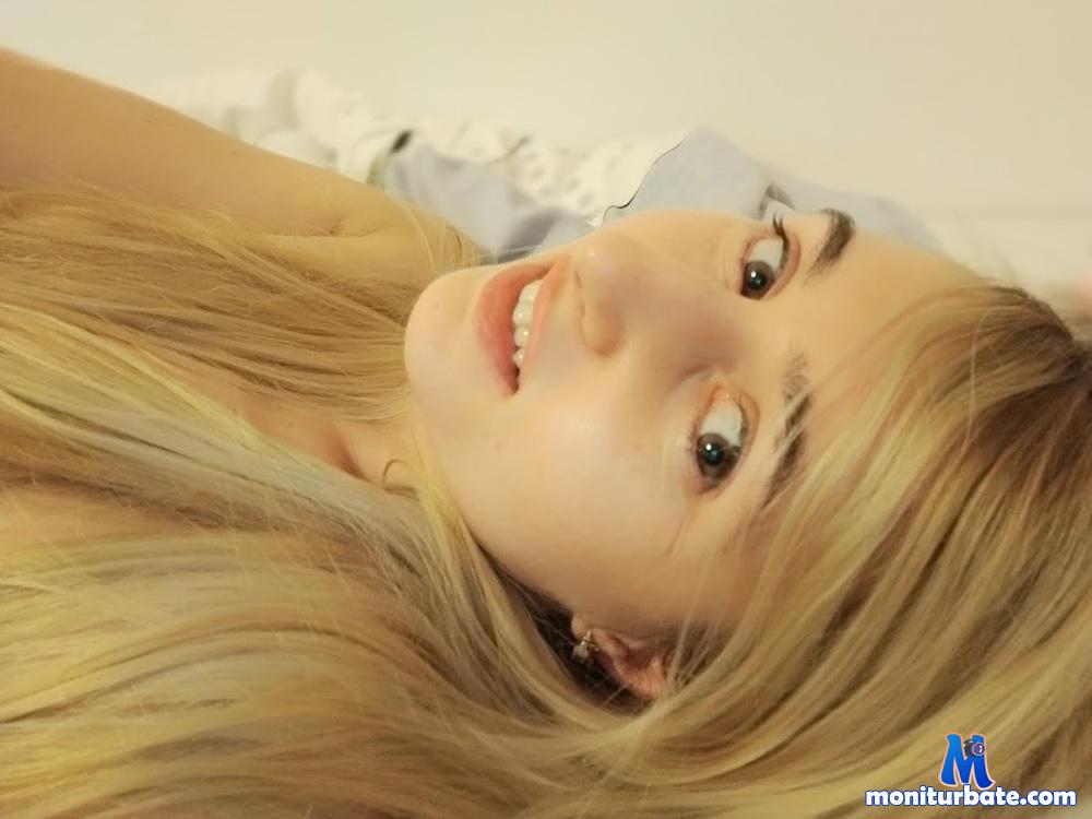 ponytailss camsoda livecam performer profile
