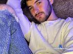 ronnyrian Camsoda livecam show performer room profile