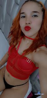 cherryycrush Camsoda livecam show performer room profile