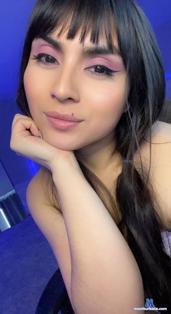 p1easure8unny camsoda livecam performer profile
