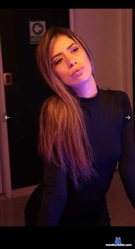 angely-ford camsoda livecam performer profile