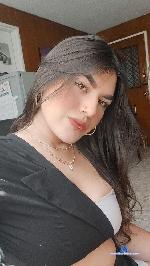 emily-xrousse Camsoda livecam show performer room profile