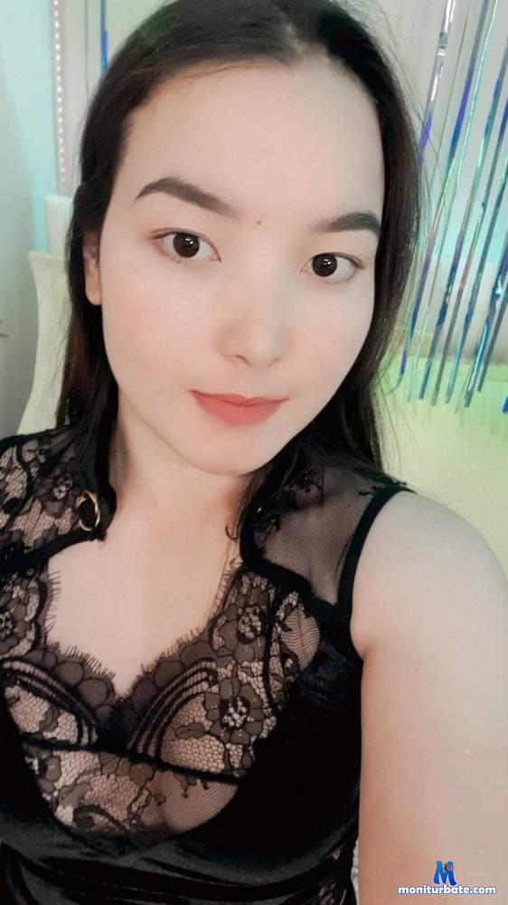 asamiglow Camsoda performer 
