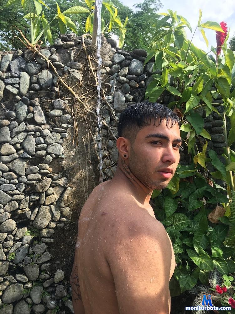 jacobogonza camsoda livecam performer profile
