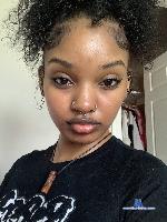 luvvbunni Camsoda livecam show performer room profile