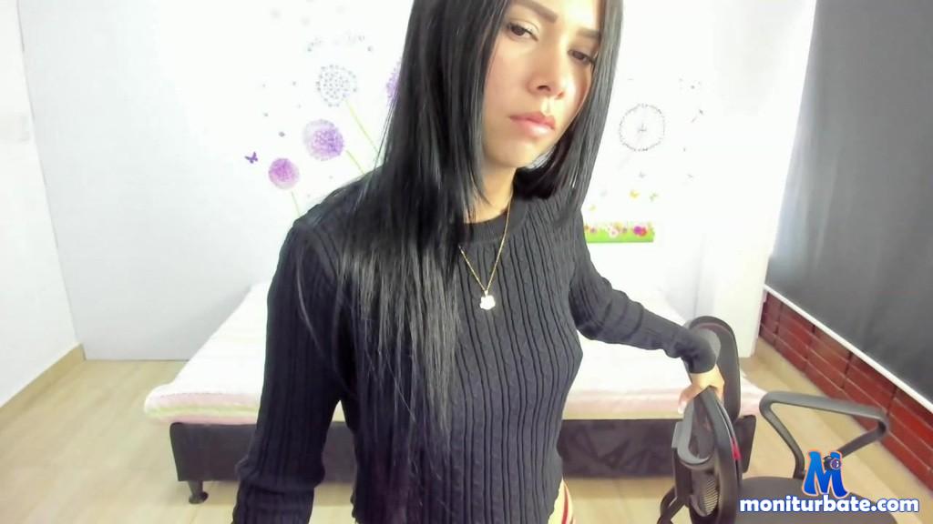 carlasweetx Camsoda performer latina brunette feet fetish ass blowjob dildo teen new college