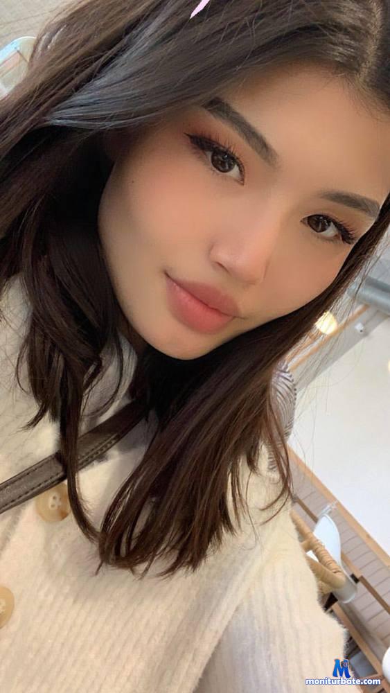 uiatakiss camsoda livecam performer profile