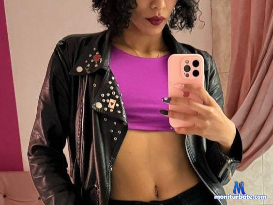 valery-bh camsoda livecam performer profile
