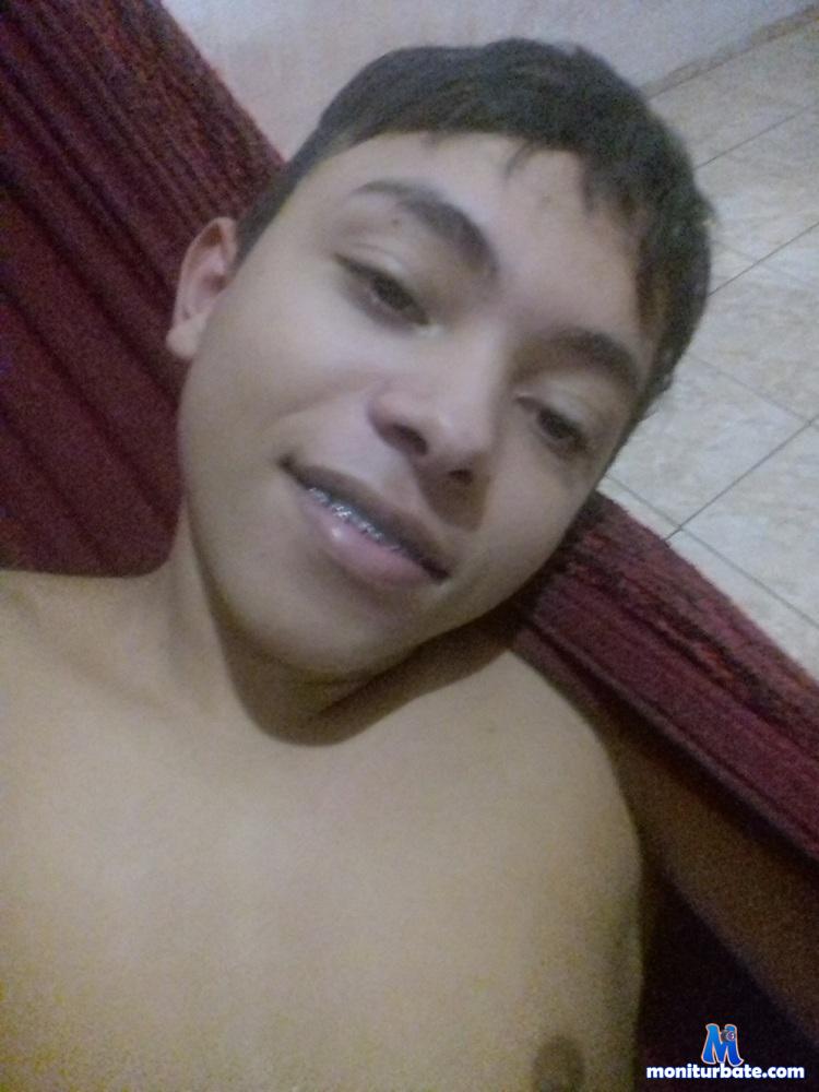 novinhosafado camsoda livecam performer profile