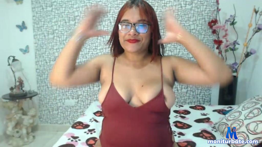 emilyytaylor Camsoda performer latina big-tits curvy feet shaved-pussy anal ass blowjob big-ass amateur bbw hd