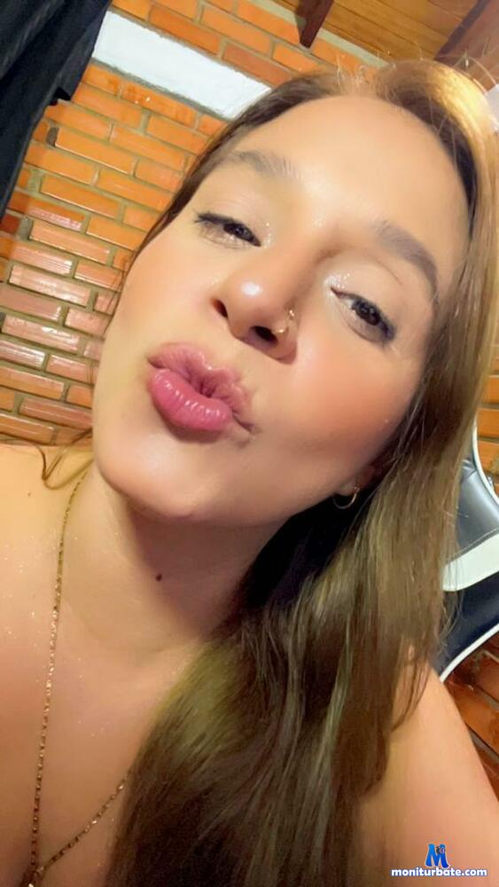 lili-big-boobs camsoda livecam performer profile