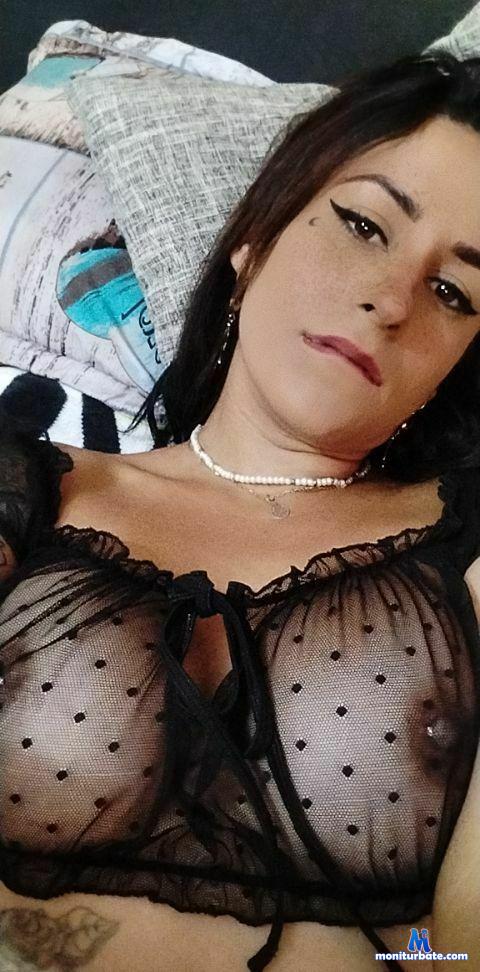 perla-lunatica camsoda livecam performer profile