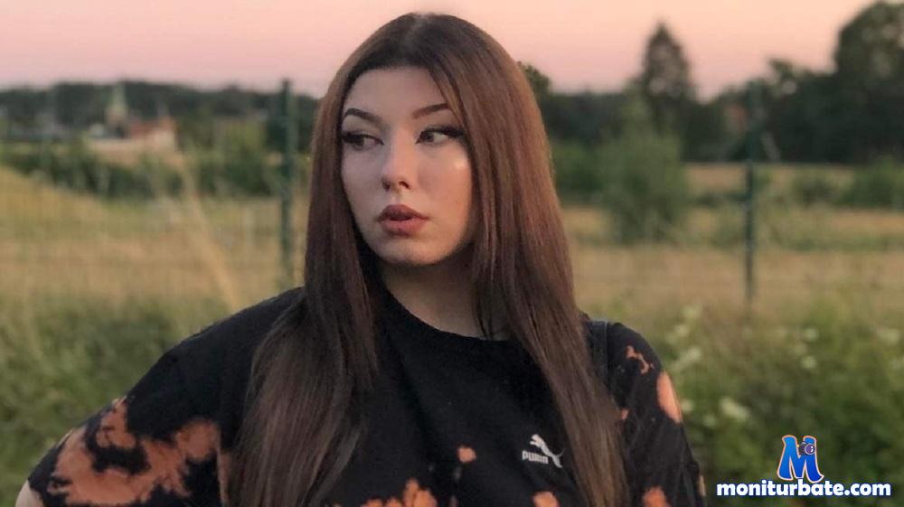 ginnysweety camsoda livecam performer profile