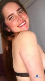 chloe-zz Camsoda livecam show performer room profile