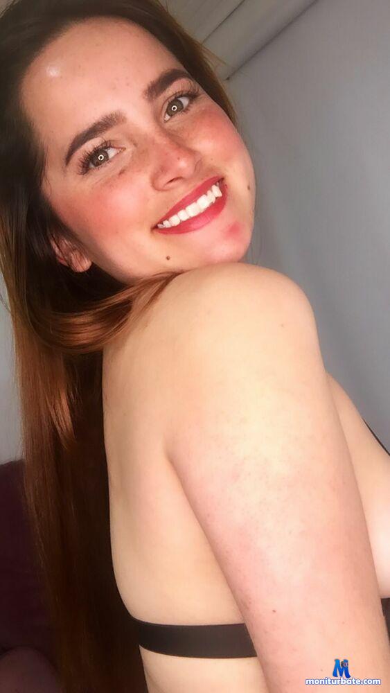 chloe-zz camsoda livecam performer profile