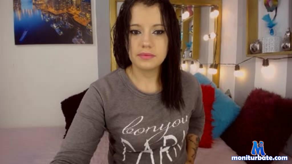sofia-davis camsoda livecam performer profile