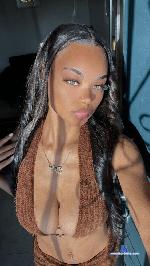 lovelypinky Camsoda livecam show performer room profile