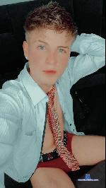 justin-xxxx Camsoda livecam show performer room profile