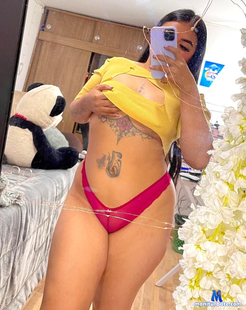 alanna22 Camsoda performer 