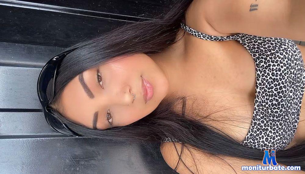 sallomeeh camsoda livecam performer profile