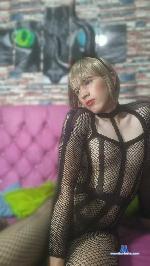 noah-whyle18 Camsoda livecam show performer room profile