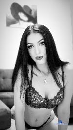 adda-maris Camsoda livecam show performer room profile
