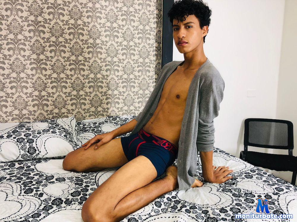 taylorowen camsoda livecam performer profile