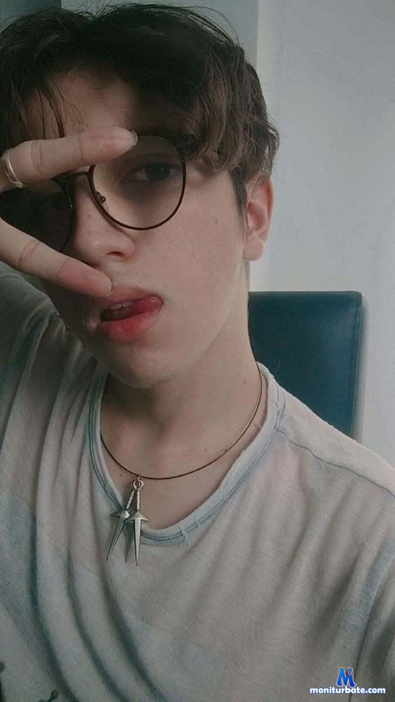 thommyers camsoda livecam performer profile