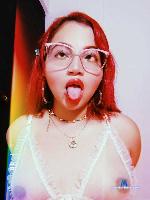 lucycherry-x Camsoda livecam show performer room profile