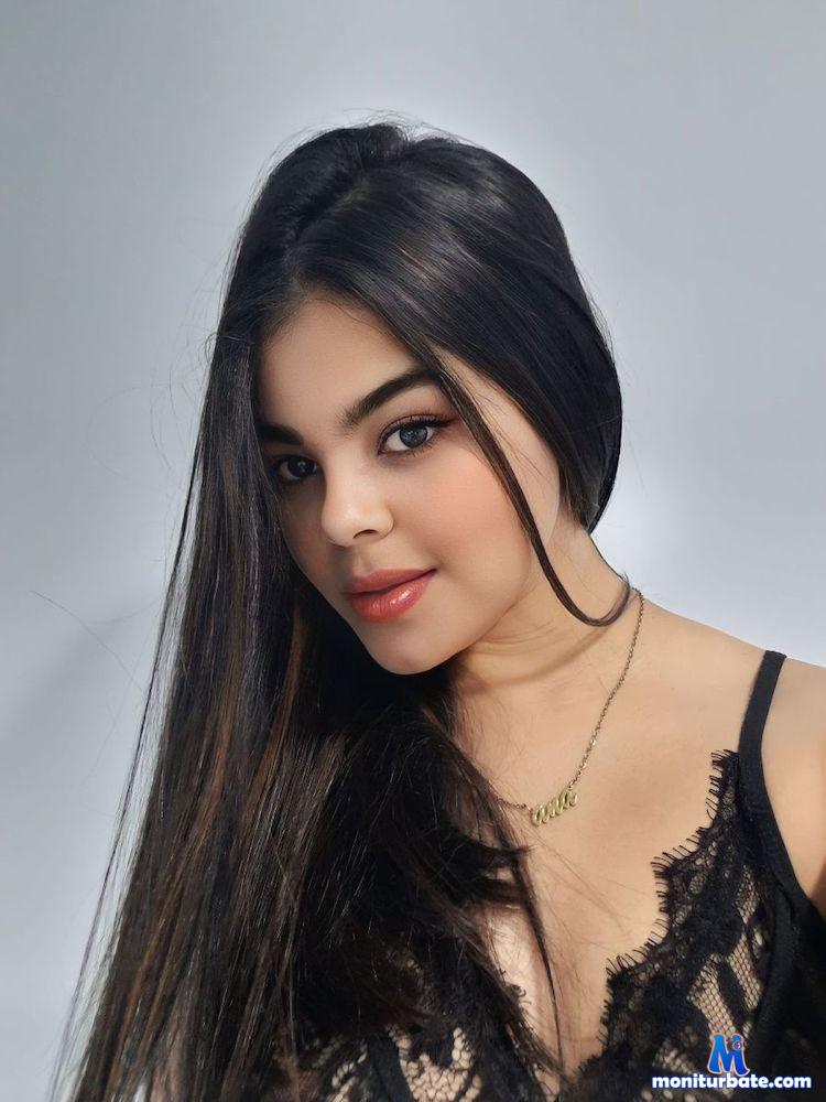 isabellacorner camsoda livecam performer profile