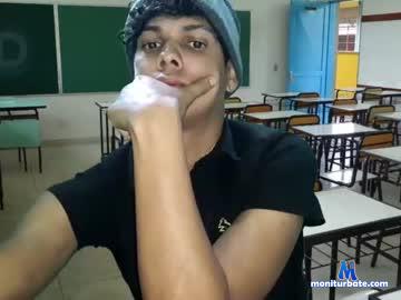 9vinhos2 chaturbate livecam performer profile