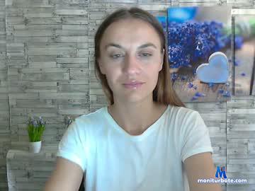 _kira_x_ chaturbate livecam performer profile