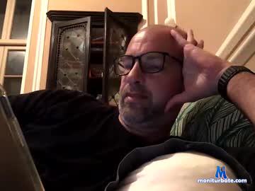 adrienfromparis chaturbate livecam performer profile