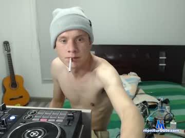 almendra8 chaturbate livecam performer profile