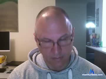aussie_attractive_nerd chaturbate livecam performer profile