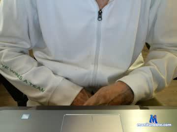 biguncut2020cum chaturbate livecam performer profile