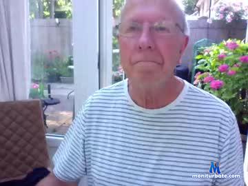 bomberharris30 chaturbate livecam performer profile