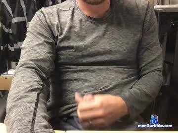 brokerstyle59 chaturbate livecam performer profile