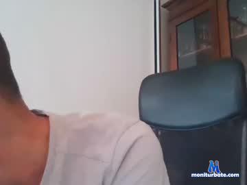 caressen chaturbate livecam performer profile