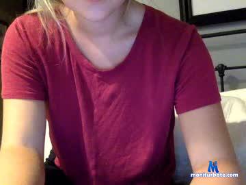cheekychelseababy chaturbate livecam performer profile