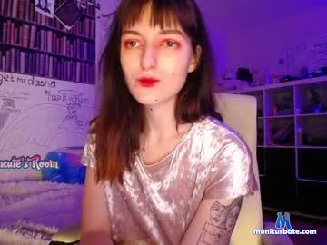 clementinecute chaturbate livecam performer profile