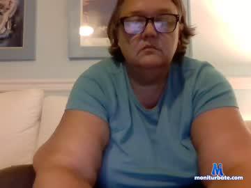 cougarinorlando chaturbate livecam performer profile