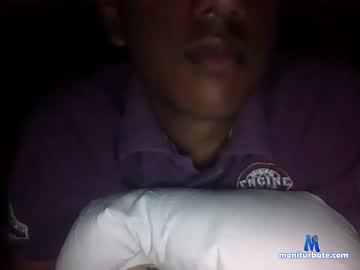 cuttee_hot_dude chaturbate livecam performer profile