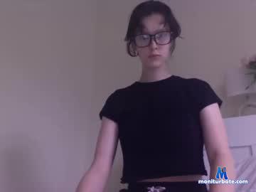 devilyumx chaturbate livecam performer profile