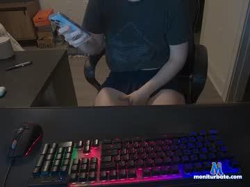 dylanhere100 chaturbate livecam performer profile
