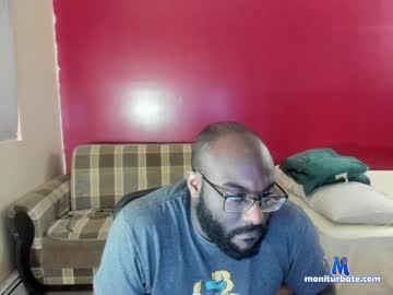 famousguynobodyknows chaturbate livecam performer profile