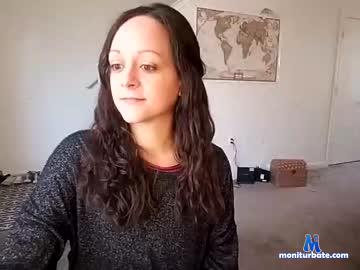 hellomellow777 chaturbate livecam performer profile
