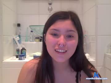 honeywithtea chaturbate livecam performer profile